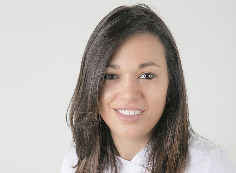 Ana M. Díaz-Odontóloga